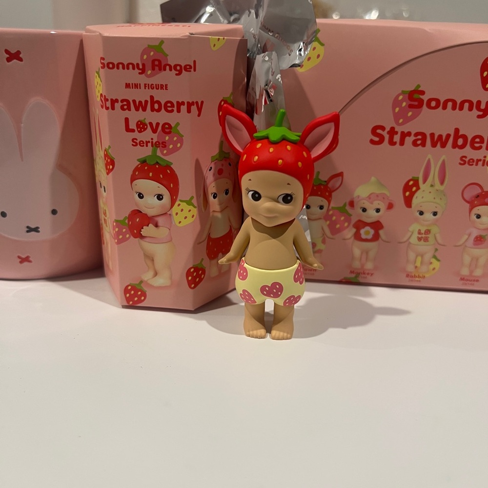 Sonny Angel Strawberry Series Fawn